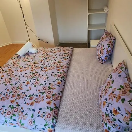 Cosy A Apartment