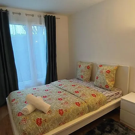 Cosy A Apartment