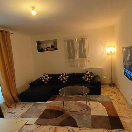 Cosy A Apartment