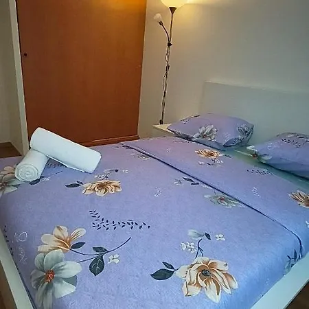 Cosy A *
